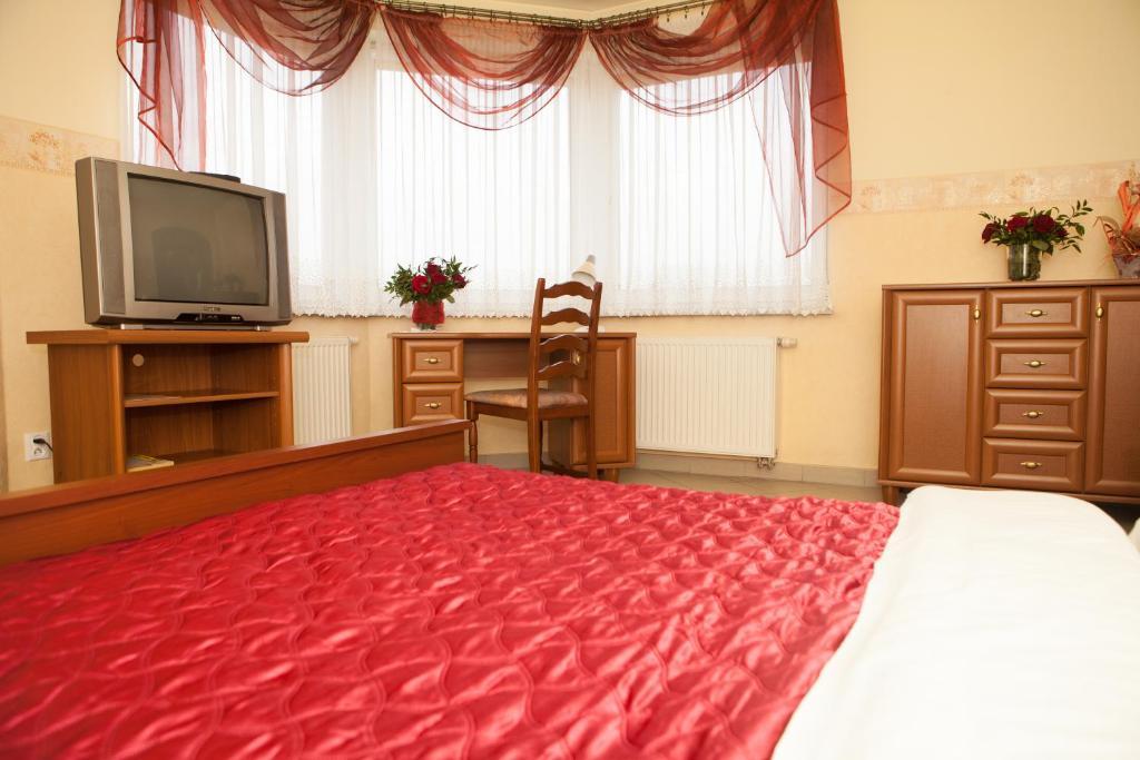 Corona Hotel Tychy Habitación foto